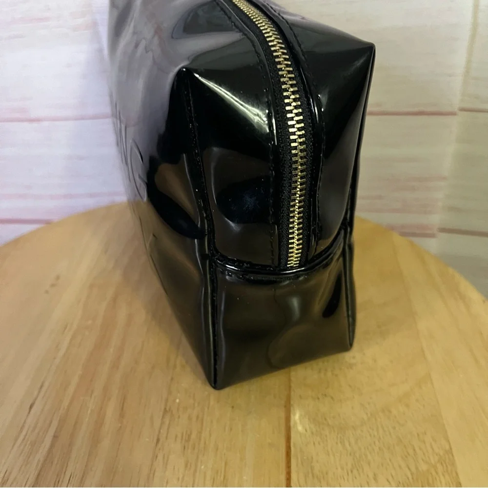YSL Beaute‎ Patent Leather “Daring Black” Make Up Bag